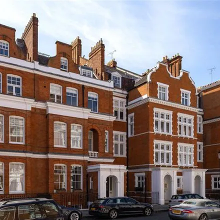Rent this 3 bed apartment on 25 Evelyn Gardens in London, SW7 3BG