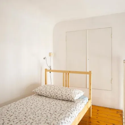 Rent this 2 bed apartment on Viale Giovanni Milton 11 in 50199 Florence FI, Italy