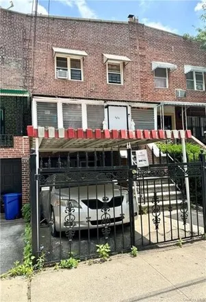 Buy this 4 bed house on 3302 Fish Avenue in New York, NY 10469