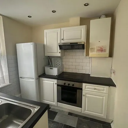 Rent this 3 bed apartment on Lodge Avenue in London, RM8 2JL