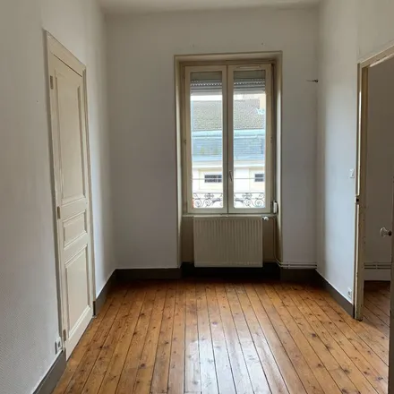 Image 7 - Place de l'Obélisque, 71100 Chalon-sur-Saône, France - Apartment for rent