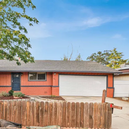 Buy this 3 bed house on 810 Loma Vista Drive in Redding, CA 96002