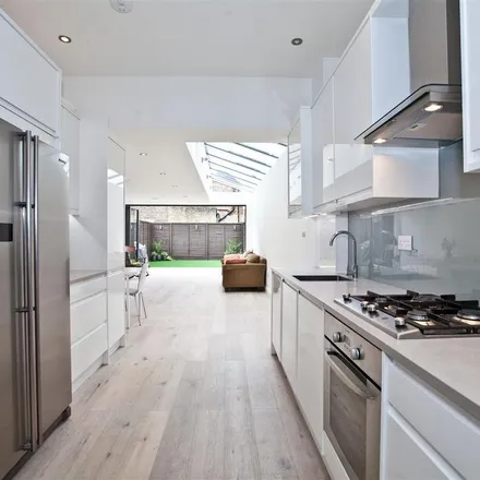 Image 1 - Quick Road, London, W4 2BZ, United Kingdom - Townhouse for rent