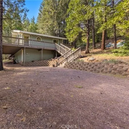 Buy this 3 bed house on 6899 Almanor Lake Estates Drive in Plumas County, CA 96137