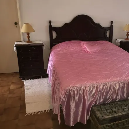 Rent this 3 bed house on Le Cro Portugal (#1) in Estrada do Farol 77, 8400-526 Carvoeiro