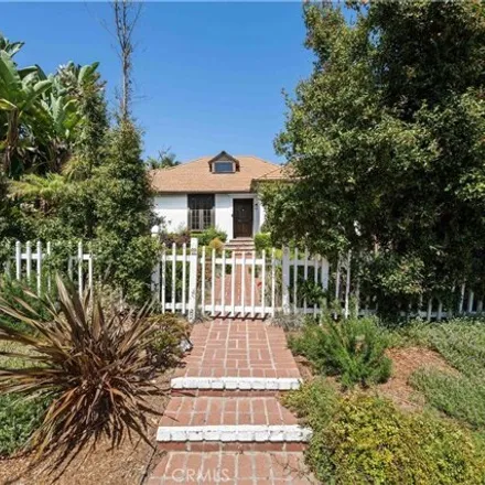 Rent this 3 bed house on 249 25th Street in Santa Monica, CA 90402