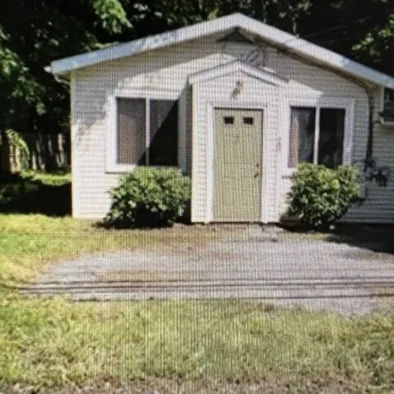 Buy this 2 bed house on 22 Main Street in Lakeville, North Lakeville