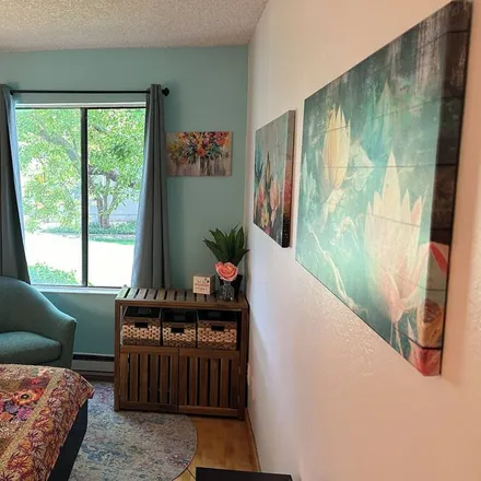 Rent this 2 bed condo on Emeryville in CA, 94608