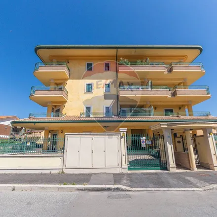 Image 2 - Via Avezzano 11, 67100 L'Aquila AQ, Italy - Apartment for rent