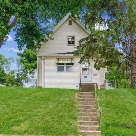 Buy this 3 bed house on Eberles Automotive Service in 827 Center Point Road Northeast, Cedar Rapids
