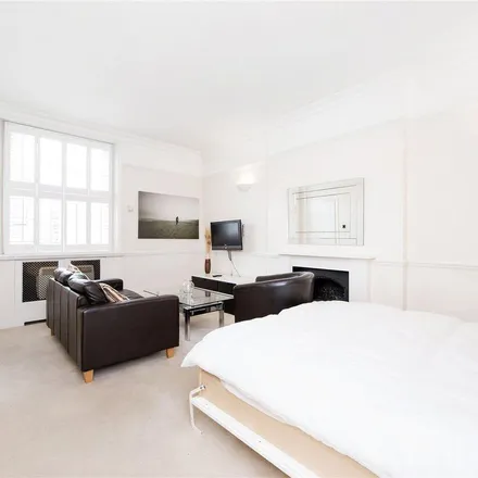 Rent this 1 bed apartment on 3 Lowndes Street in London, SW1X 9HZ