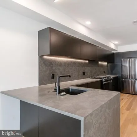 Image 2 - 2043 Fitzwater Street, Philadelphia, PA 19146, USA - Condo for sale