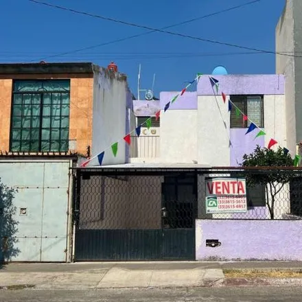 Buy this 4 bed house on Calle Jesús Galindo y Villa in 44860 Guadalajara, JAL
