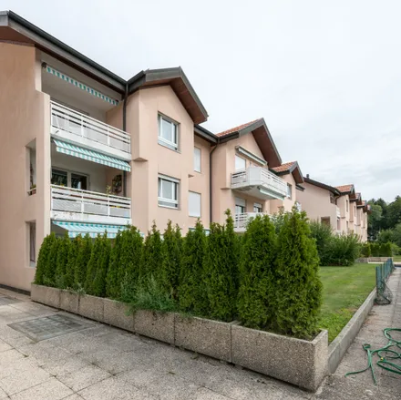 Rent this 3 bed apartment on Le Grand-Chemin 102-104 in 1066 Épalinges, Switzerland