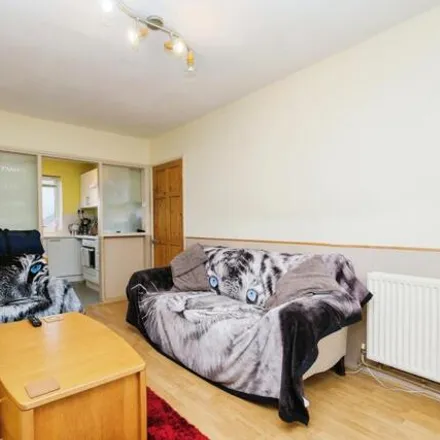 Image 5 - Windmill Rise, Tadcaster, LS24 9HR, United Kingdom - Apartment for sale