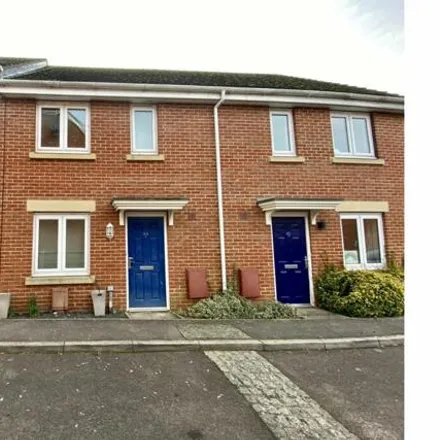 Buy this 3 bed townhouse on Little Hacketts in Havant, PO9 5EQ