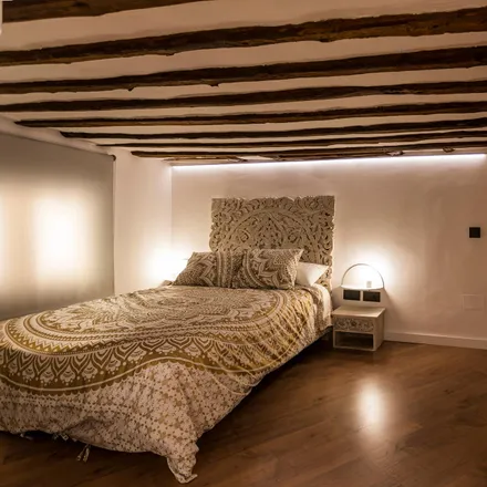 Rent this 1 bed apartment on Madrid in Calle de la Torrecilla del Leal, 24