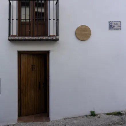 Rent this 2 bed apartment on Calle San Luis in 18010 Granada, Spain