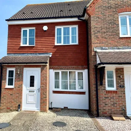 Rent this 3 bed house on The Poplars in Littlehampton, BN17 6GZ