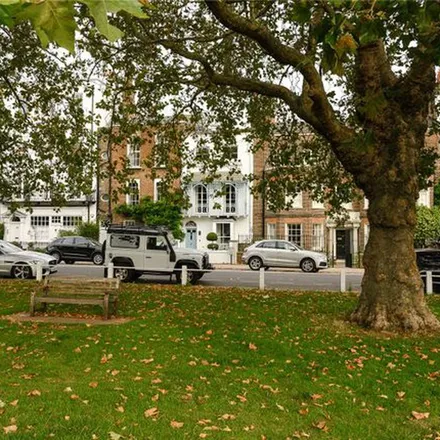 Image 8 - 69 Kew Green, London, TW9 3AH, United Kingdom - Apartment for rent