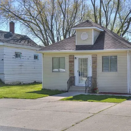 Buy this 2 bed house on 254 Amos Street in Blackman Charter Township, MI 49203