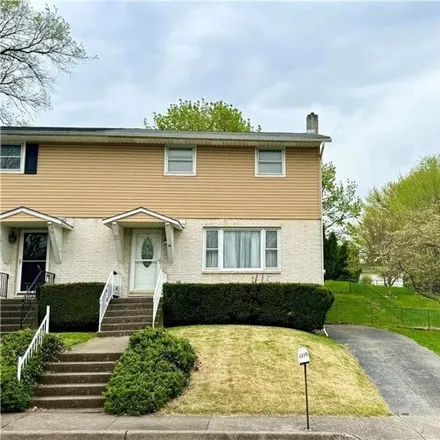 Buy this 3 bed house on 610 Banks Street in Northampton, PA 18067