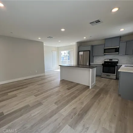 Image 4 - 945 South La Brea Avenue, Los Angeles, CA 90036, USA - Townhouse for rent