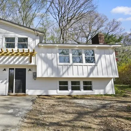 Buy this 3 bed house on 52 Stonybrook Road in Ledyard, CT 06335