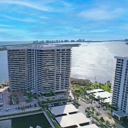Buy this 3 bed condo on Lakeshore Drive in North Palm Beach, FL 33408