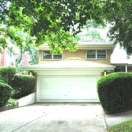 Buy this 5 bed house on 2209 Sandy Ln in Wilmette, Illinois