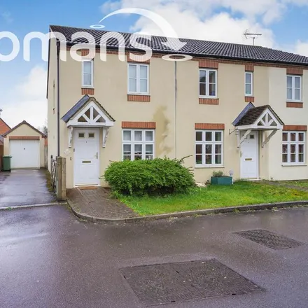 Rent this 2 bed house on 16 Lampeter Road in Swindon, SN25 2BP