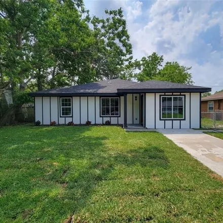 Image 2 - 851 Mc Cardell Street, Channelview, TX 77530, USA - House for sale