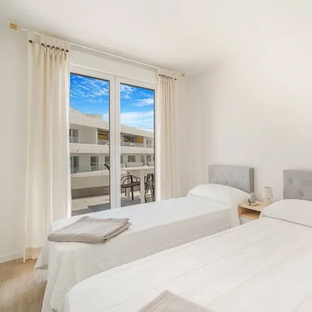 Image 3 - Avenida Nueva Andalucia 1F, 29660 Marbella, Spain - Apartment for rent