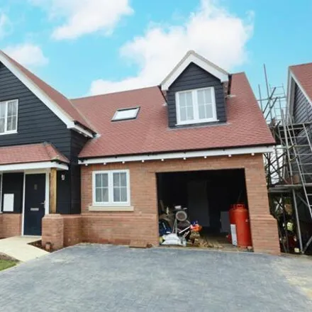 Buy this 4 bed house on New Road in Gosfield, CO9 1PT