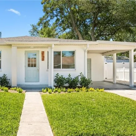 Buy this 3 bed house on 520 49th Avenue North in Saint Petersburg, FL 33703