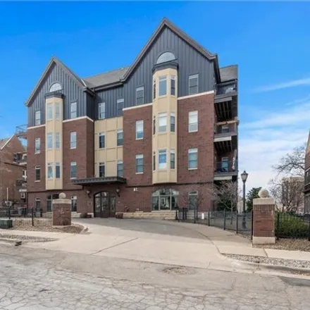 Buy this 1 bed condo on 300 Clifton in Clifton Avenue, Minneapolis
