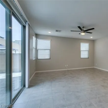 Image 6 - 516 Founders Creek Avenue, North Las Vegas, NV 89084, USA - House for rent