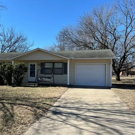 Buy this 3 bed house on 368 Willow Drive in Iola, KS 66749