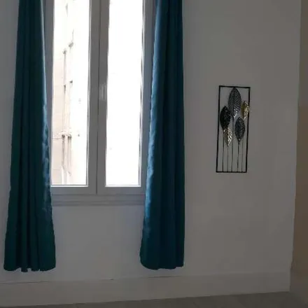 Rent this 3 bed apartment on Hôtel de Ville in 5 Place de l'Hôtel de Ville, 42000 Saint-Étienne