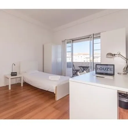 Rent this 11 bed room on Alameda Dom Afonso Henriques