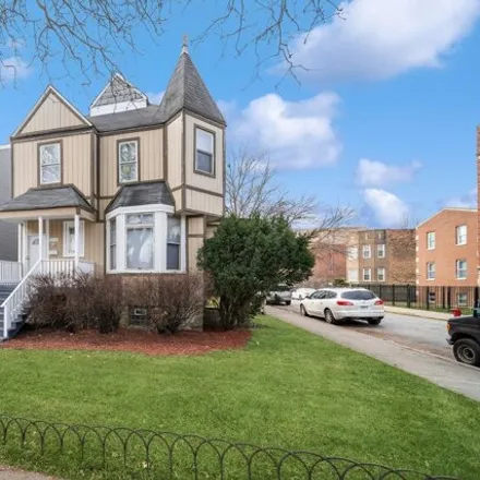 Buy this 4 bed house on 7746 South Coles Avenue in Chicago, IL 60649