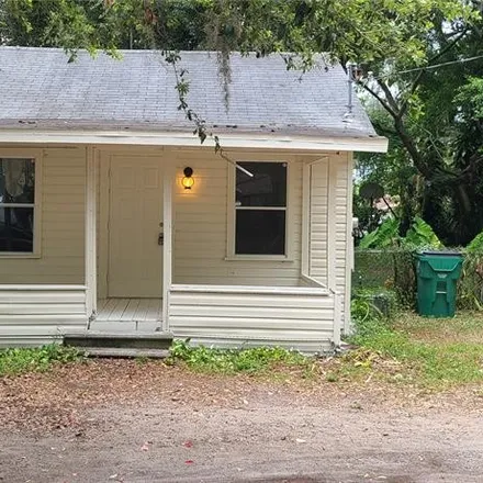 Buy this 2 bed house on 5035 6th Street in Zephyrhills, FL 33542