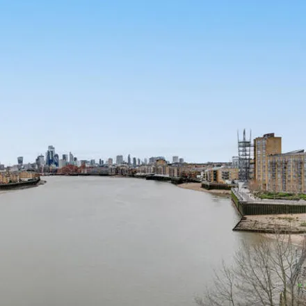Buy this 2 bed apartment on Hanover House in 32 Westferry Circus, Canary Wharf