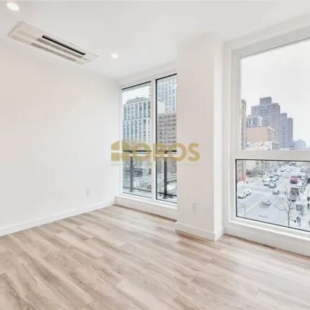 Image 9 - 51 Essex Street, New York, NY 10002, USA - House for rent