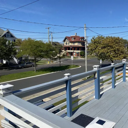 Image 4 - 2405 Central Avenue, North Wildwood, Cape May County, NJ 08260, USA - Duplex for sale