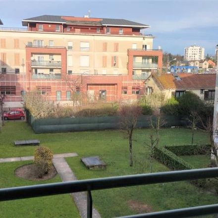 Rent this 1 bed apartment on Carrières-sous-Poissy in 78955 Carrières-sous-Poissy, France