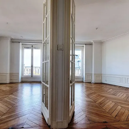 Image 4 - Place du Château, 22 Avenue de Longueil, 78600 Maisons-Laffitte, France - Apartment for rent