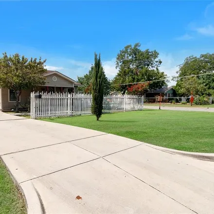 Buy this 3 bed house on 3725 North Elm Street in Fort Worth, TX 76106