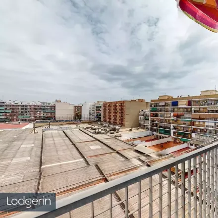 Image 5 - Consum, Avinguda del Port, 79, 46022 Valencia, Spain - Room for rent
