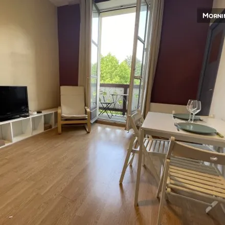 Rent this studio room on Vaulnaveys-le-Haut